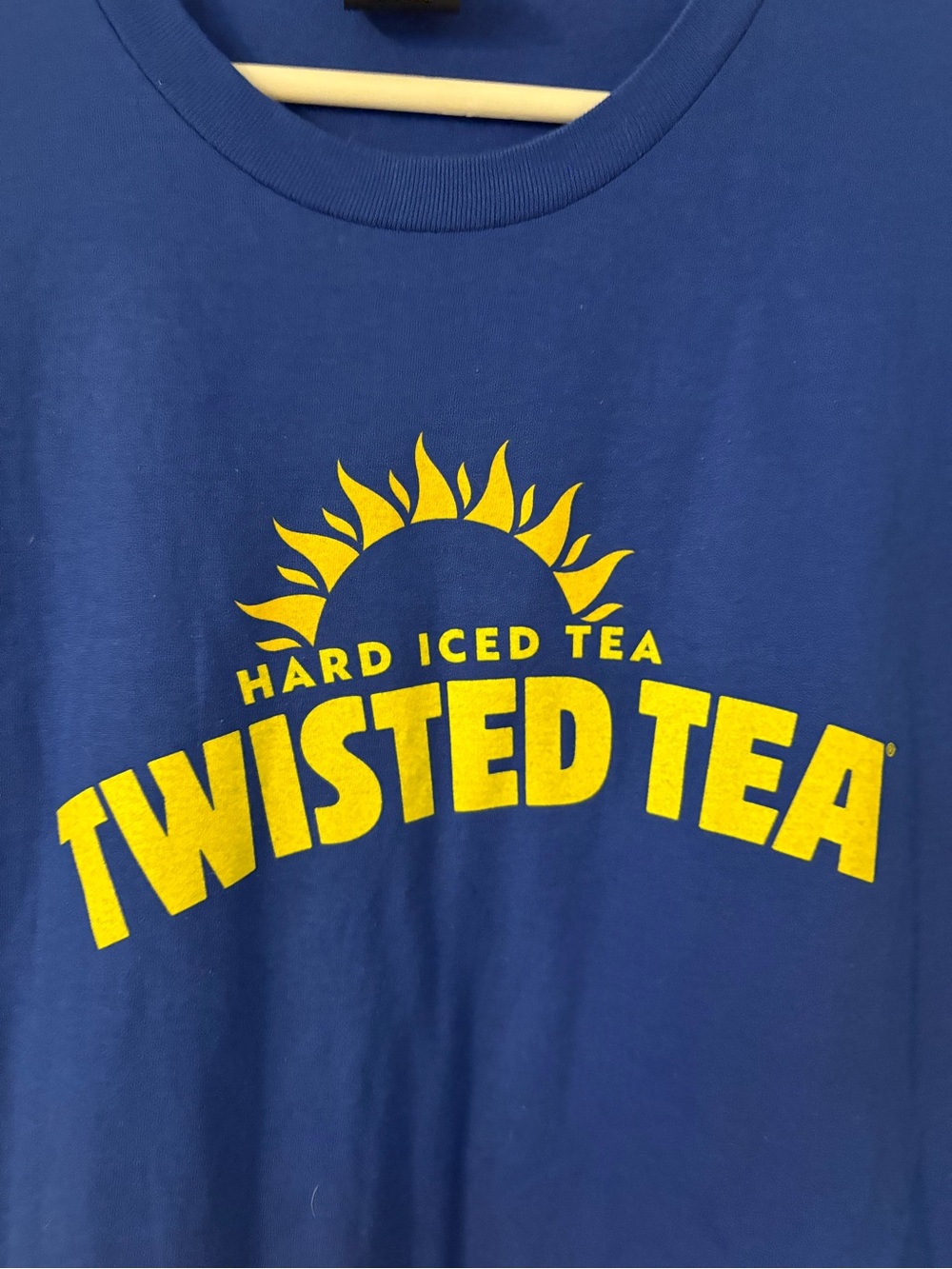 Twisted Tea Keep It Twisted Graphic T Shirt Blue Yellow Large - Picture 5 of 6